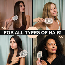Load image into Gallery viewer, Janeke Superbrush gently and effectively detangles thanks to its soft tips and its particular beehive perforation allows for very quick drying. Also perfect in the shower or with damp hair, to apply the cream and detangle in just a few steps.   Very useful for delicate baby hair and on extensions: its soft tips detangle in a super delicate way