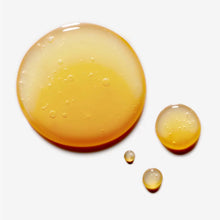 Load image into Gallery viewer, L'Oreal Professional Metal Detox Strengthening Hair Oil A lightweight hair oil with exclusive technology that acts as a barrier against harmful metals found in water to strengthen hair, add shine, reduce frizz, and provide color protection.