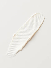 Load image into Gallery viewer, AG Molding Cream Sculpt and Style Mold, sculpt and set your style in any hair length, adding texture and a polished shine. Distributes easily through the hair and washes out effortlessly. Emulsify in hands and apply to damp or dry hair, style and go.