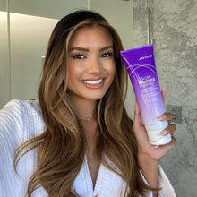Load image into Gallery viewer, FOR BLONDE & SILVER HAIR COLOR BALANCE PURPLE CONDITIONER Mellow the yellow and banish dryness on highlighted blonde, silvery gray, and Ombré looks with this instant, neutralizing conditioner for color-treated hair; it hydrates beautifully while kicking brassy tones to the curb. Counteracting the unwanted warmth, powerful ingredients strengthen/protect hair from the elements, leaving it cool, manageable, shiny, and easy to style.