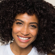 Load image into Gallery viewer, Living Proof Repair Leave In A corrective and conditioning leave-in treatment that transforms dry, damaged hair by smoothing and protecting. Makes hair silky and strong Helps to prevent up to 93% of new split ends typically caused by styling Strengthens hair leaving it 15x stronger after just 1 use