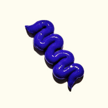 Load image into Gallery viewer, Amika Bust Your Brass Blonde Purple Conditioner A purple conditioner that neutralizes orange, brassy tones in blonde, gray, and silver hair for bright, cool-toned results. Hair Type: Straight, Wavy, Curly, and Coily Hair Texture: Fine, Medium, and Thick Hair Concerns: - Brassiness - Color Fading - Shine