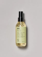 Load image into Gallery viewer, AG Remedy Apple Cider Vinegar Leave On Mist Smooth tangles, minimize frizz and balance pH with apple cider vinegar in this 98% plant-based and naturally derived leave-on mist. Spray in damp hair, air or blow dry.
