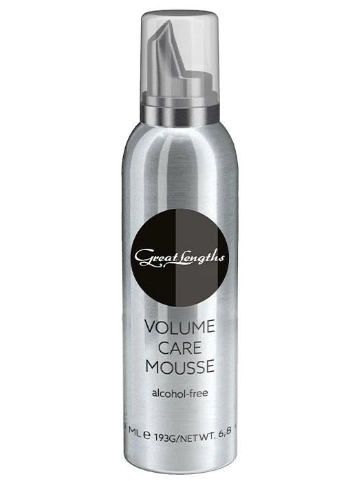 The Volume Care Mousse by Great Length cares and vitalizes hair in one step. The mousse gives the hair more volume and elasticity, with long-lasting effects! The strengthening effect works well within high air humidity environments